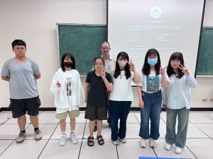 永續倡聊沙龍英文讀書會(燕巢校區)活動照片